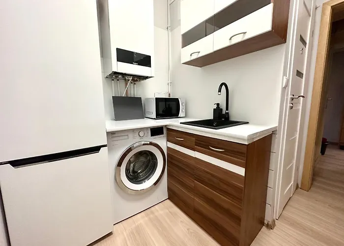 Mmrent Desert Room